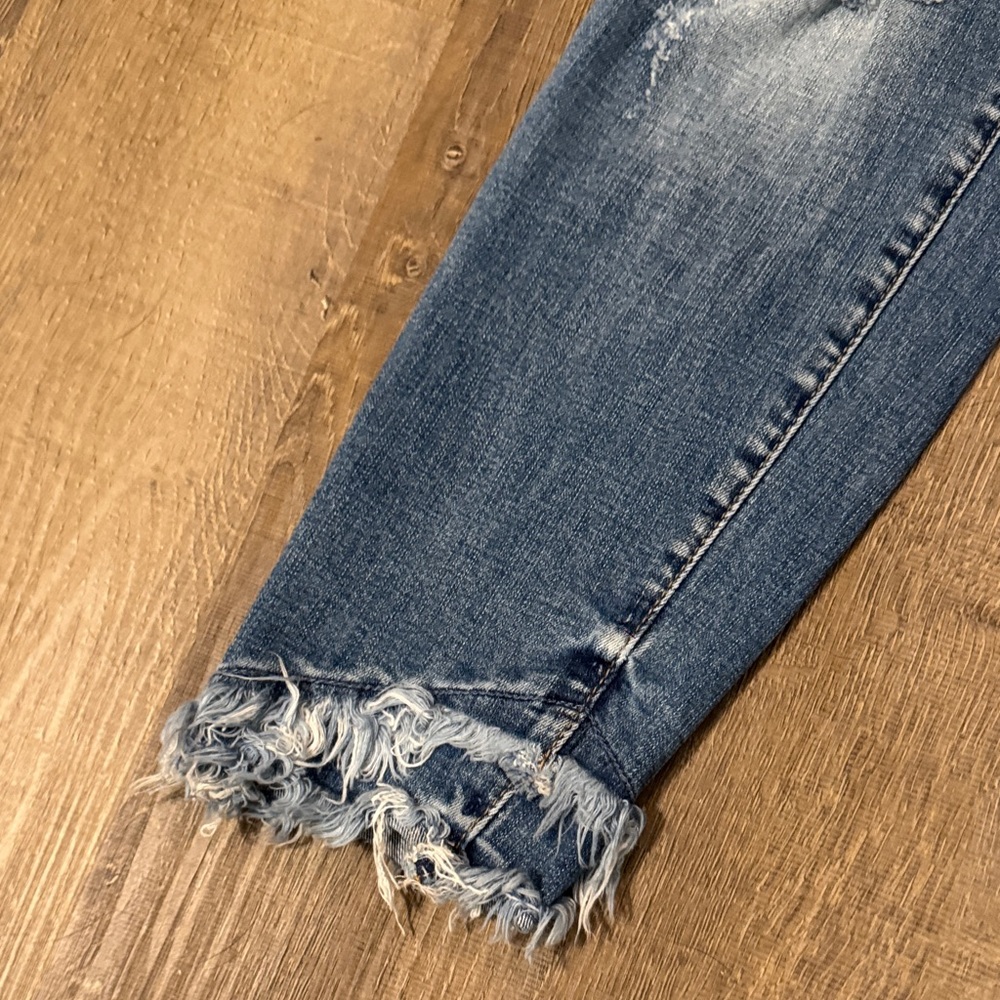 KanCan Blue Distressed Cropped Jeans - Picture 7 of 10